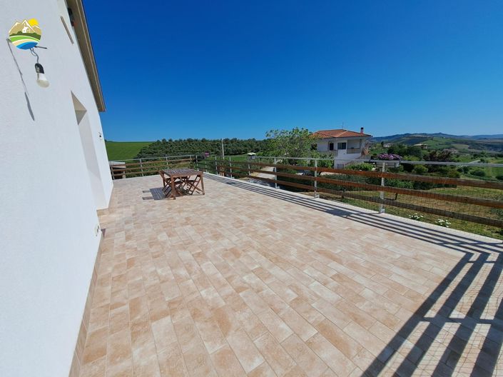 Image No.19-3 Bed Villa for sale