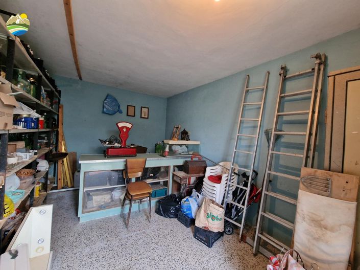 Image No.21-Maison de campagne de 3 chambres à vendre à Bisenti