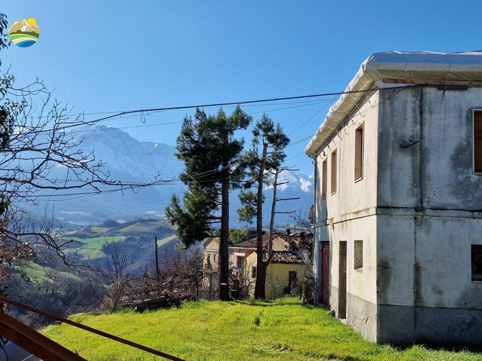 Image No.6-Maison de campagne de 3 chambres à vendre à Bisenti