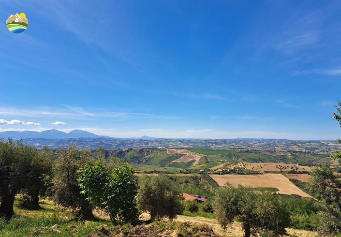 Image No.16-2 Bed Country House for sale