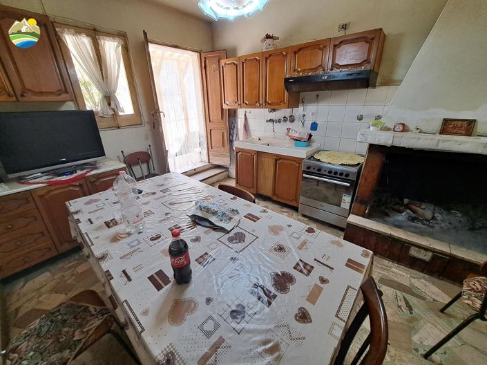 Image No.6-2 Bed Country House for sale