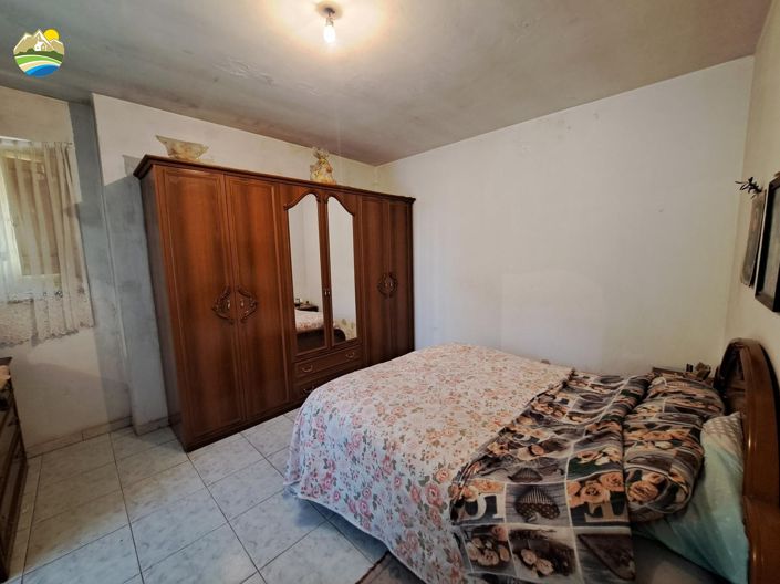 Image No.8-2 Bed Country House for sale