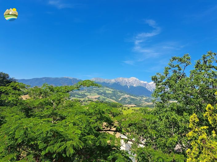 Image No.32-2 Bed Country House for sale