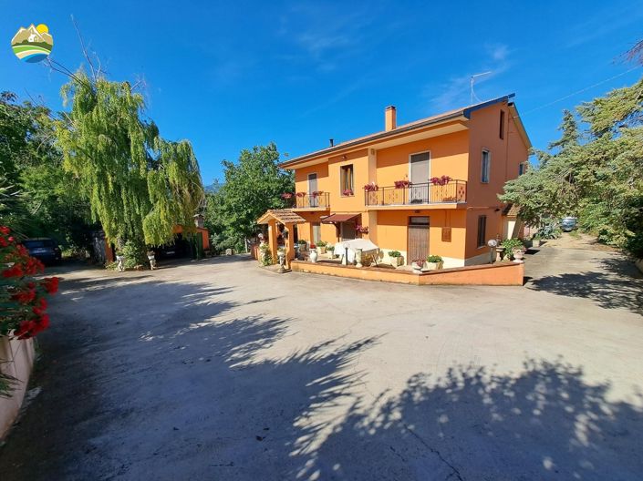 Image No.9-2 Bed Country House for sale