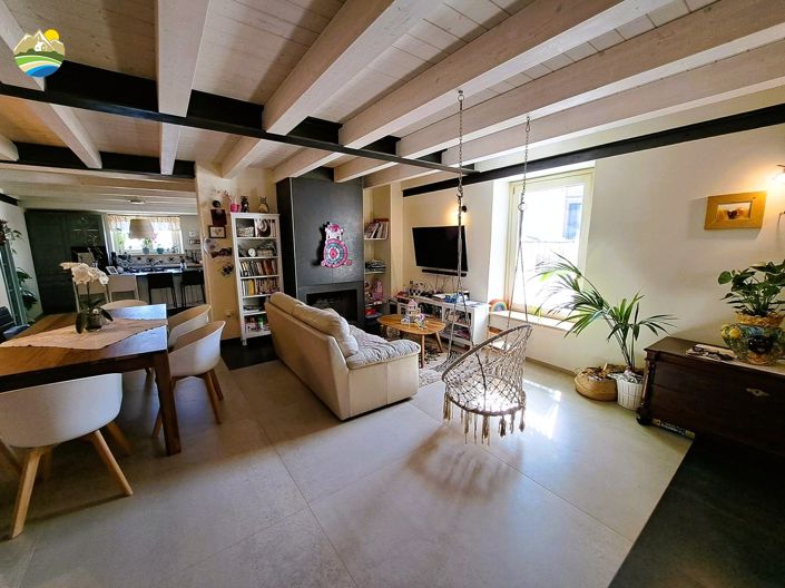 Image No.10-3 Bed Townhouse for sale