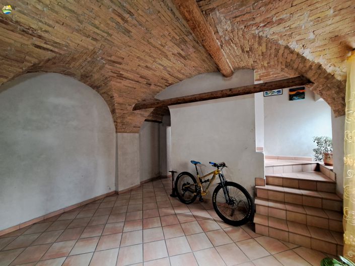 Image No.21-3 Bed Townhouse for sale