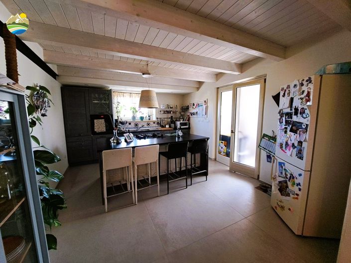 Image No.8-3 Bed Townhouse for sale