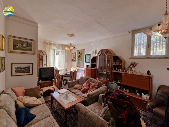 Image No.13-2 Bed Country House for sale