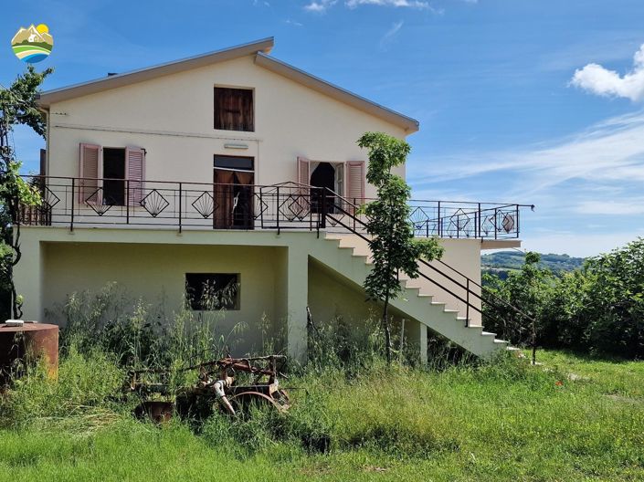 Image No.4-2 Bed Country House for sale