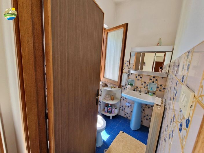 Image No.27-3 Bed Townhouse for sale