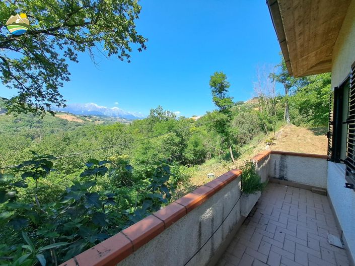 Image No.23-2 Bed Country House for sale