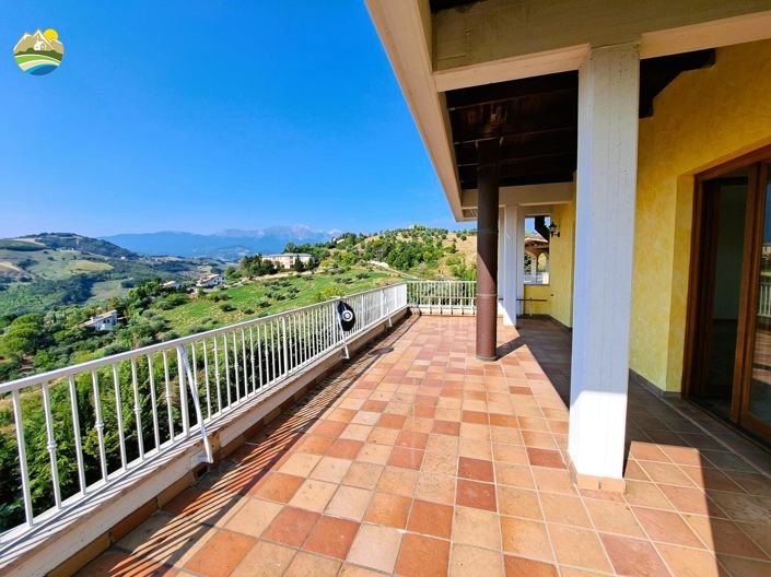 Image No.25-Villa de 8 chambres à vendre à Castiglione Messer Raimondo