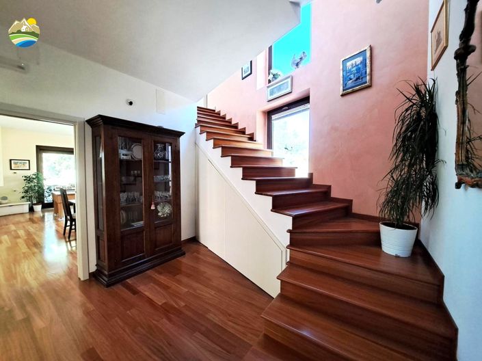 Image No.16-4 Bed Villa for sale