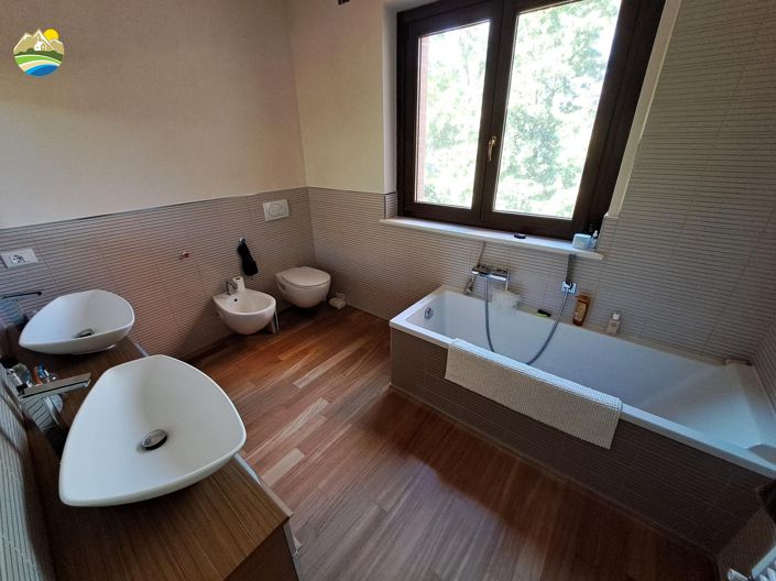 Image No.33-4 Bed Villa for sale