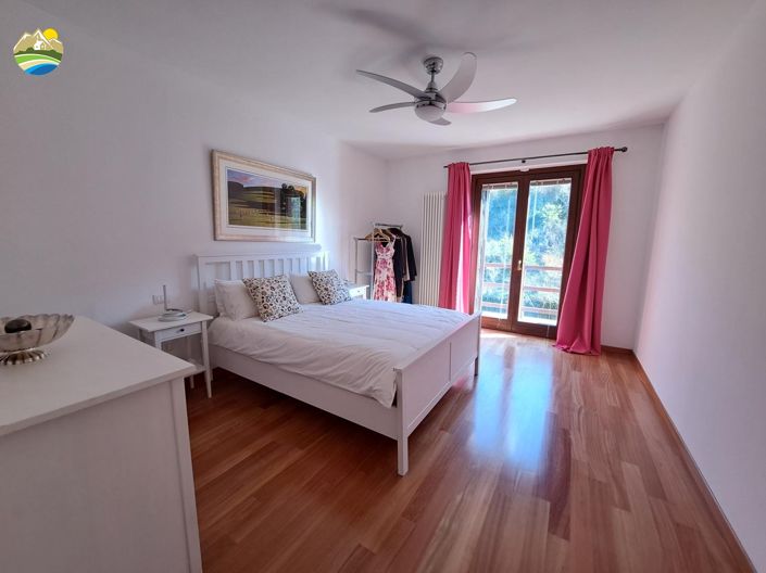 Image No.34-4 Bed Villa for sale