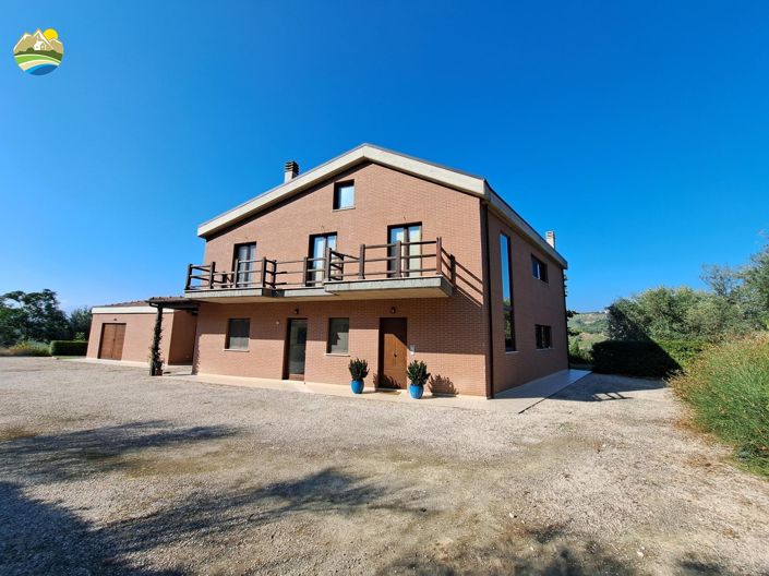 Image No.8-4 Bed Villa for sale