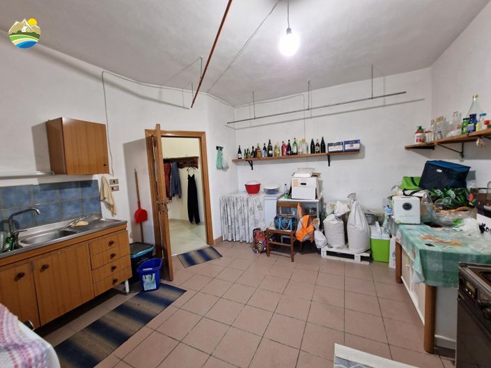 Image No.36-3 Bed Country House for sale