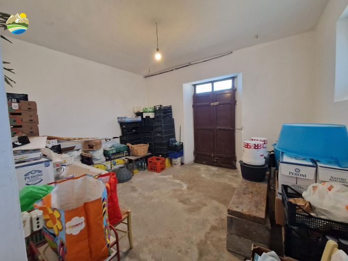 Image No.17-Maison de campagne de 3 chambres à vendre à Bisenti