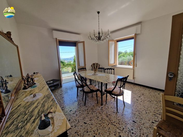 Image No.22-Maison de campagne de 3 chambres à vendre à Bisenti