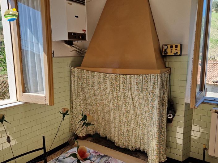 Image No.31-Maison de campagne de 3 chambres à vendre à Bisenti