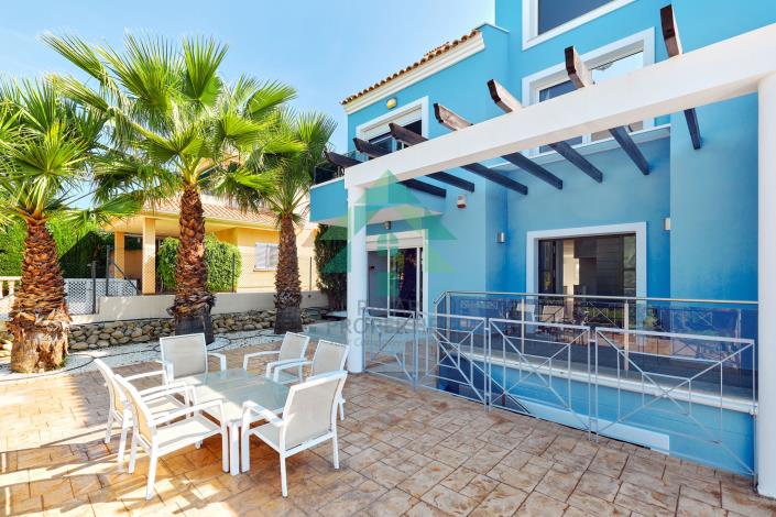 Image No.51-6 Bed Villa / Detached for sale