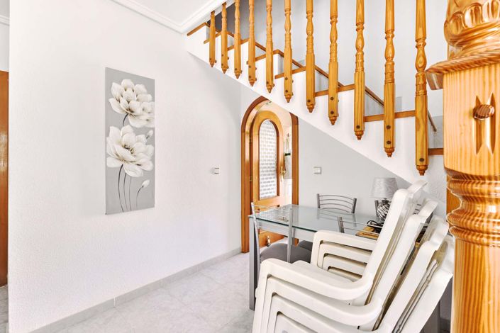 Image No.10-2 Bed Villa for sale