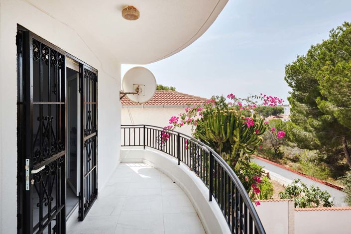 Image No.19-Villa de 6 chambres à vendre à Pinar de Campoverde