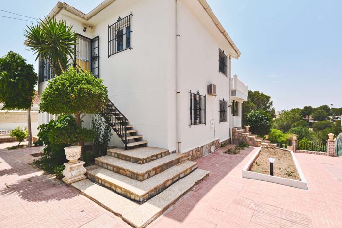 Image No.25-Villa de 6 chambres à vendre à Pinar de Campoverde