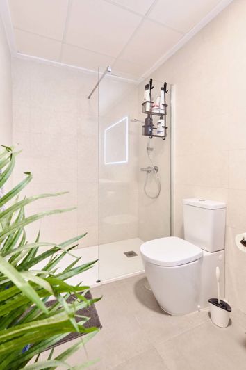 Image No.21-3 Bed Semi-Detached for sale