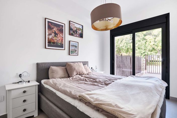 Image No.25-3 Bed Semi-Detached for sale