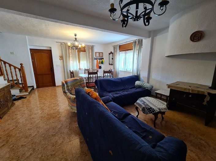 Image No.12-Maison de campagne de 4 chambres à vendre à Sax