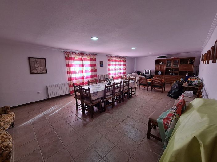 Image No.17-Maison de campagne de 4 chambres à vendre à Sax