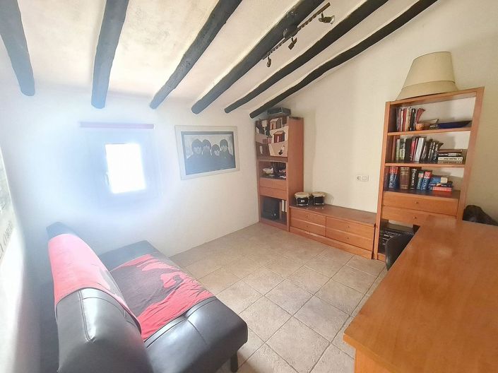 Image No.10-3 Bed Townhouse for sale