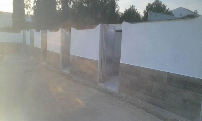 Image No.15-12 Bed Commercial for sale