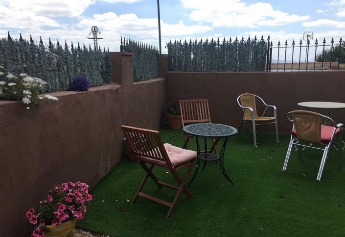 Image No.17-12 Bed Commercial for sale