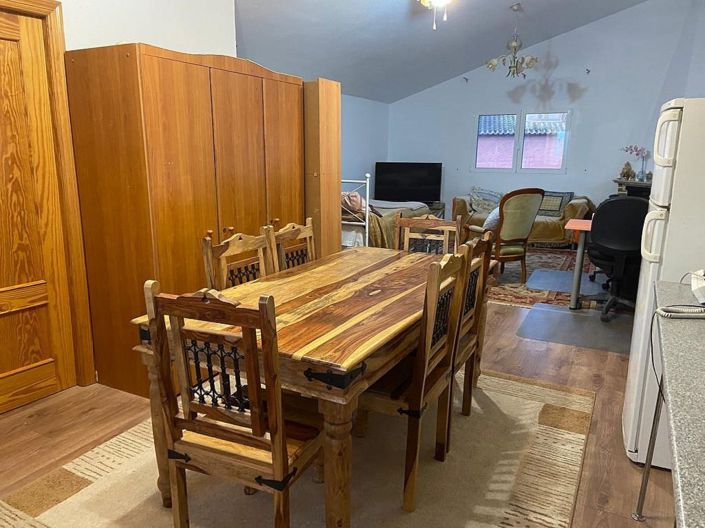 Image No.34-12 Bed Commercial for sale