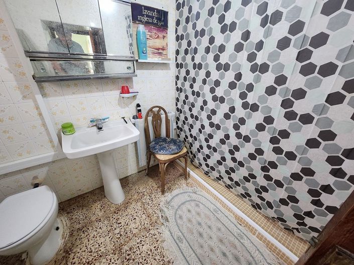 Image No.26-3 Bed Townhouse for sale