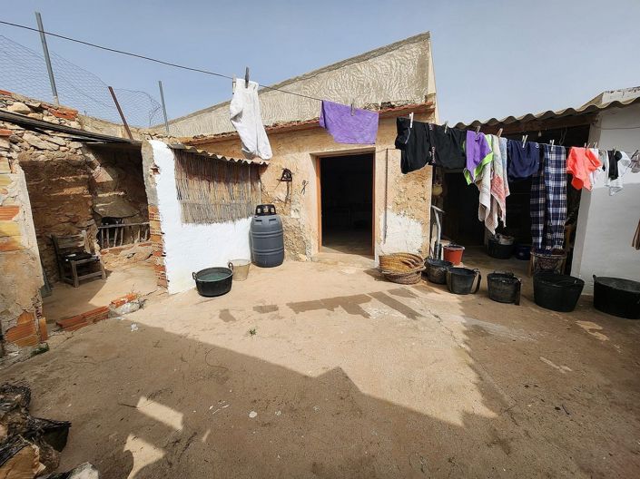 Image No.6-3 Bed Townhouse for sale