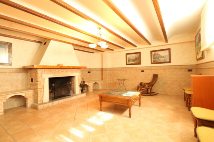 Image No.9-4 Bed Villa for sale