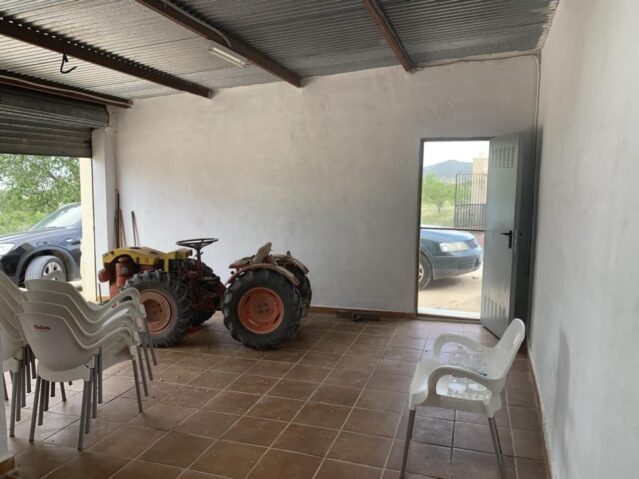 Image No.4-Villa de 4 chambres à vendre à Pinoso