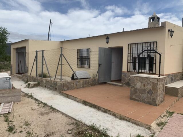 Image No.6-Villa de 4 chambres à vendre à Pinoso