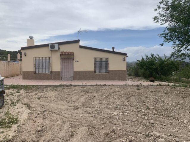 Image No.9-Villa de 4 chambres à vendre à Pinoso