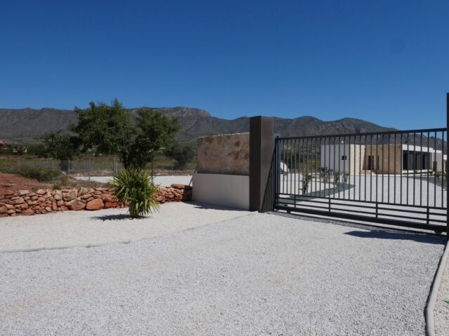 Image No.13-3 Bed Villa for sale