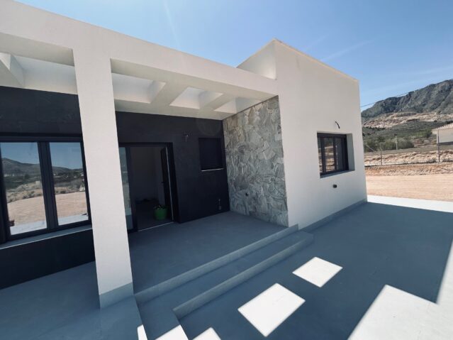 Image No.2-3 Bed Villa for sale