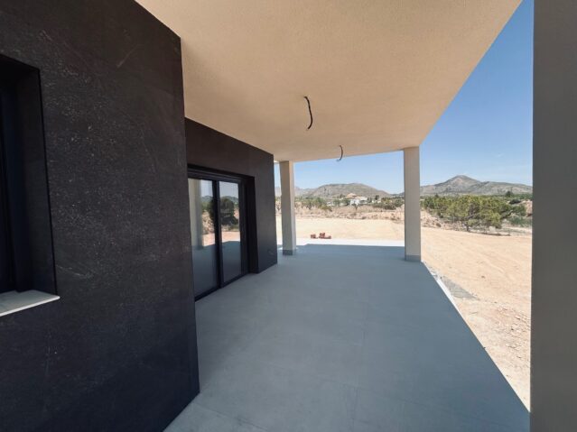 Image No.8-3 Bed Villa for sale