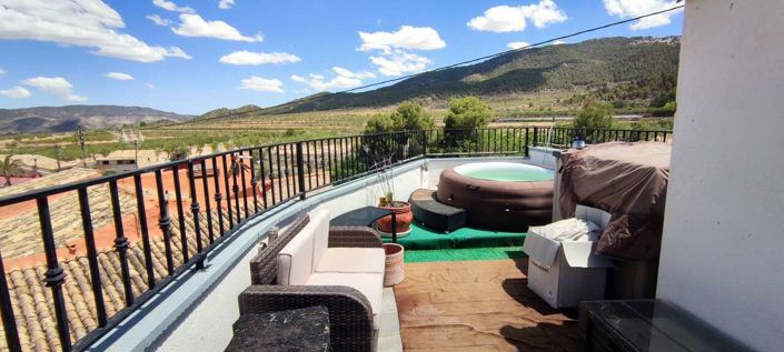 Image No.2-3 Bed Townhouse for sale