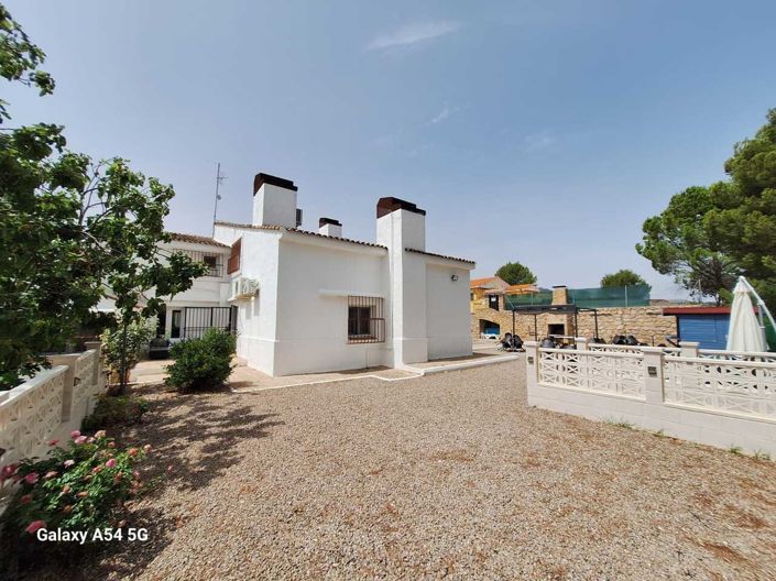 Image No.40-9 Bed Commercial for sale