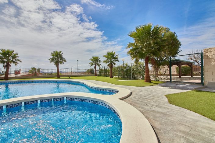 Image No.22-2 Bed Apartment for sale