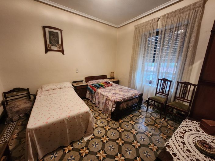 Image No.32-4 Bed Townhouse for sale