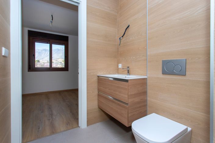 Image No.18-3 Bed Apartment for sale